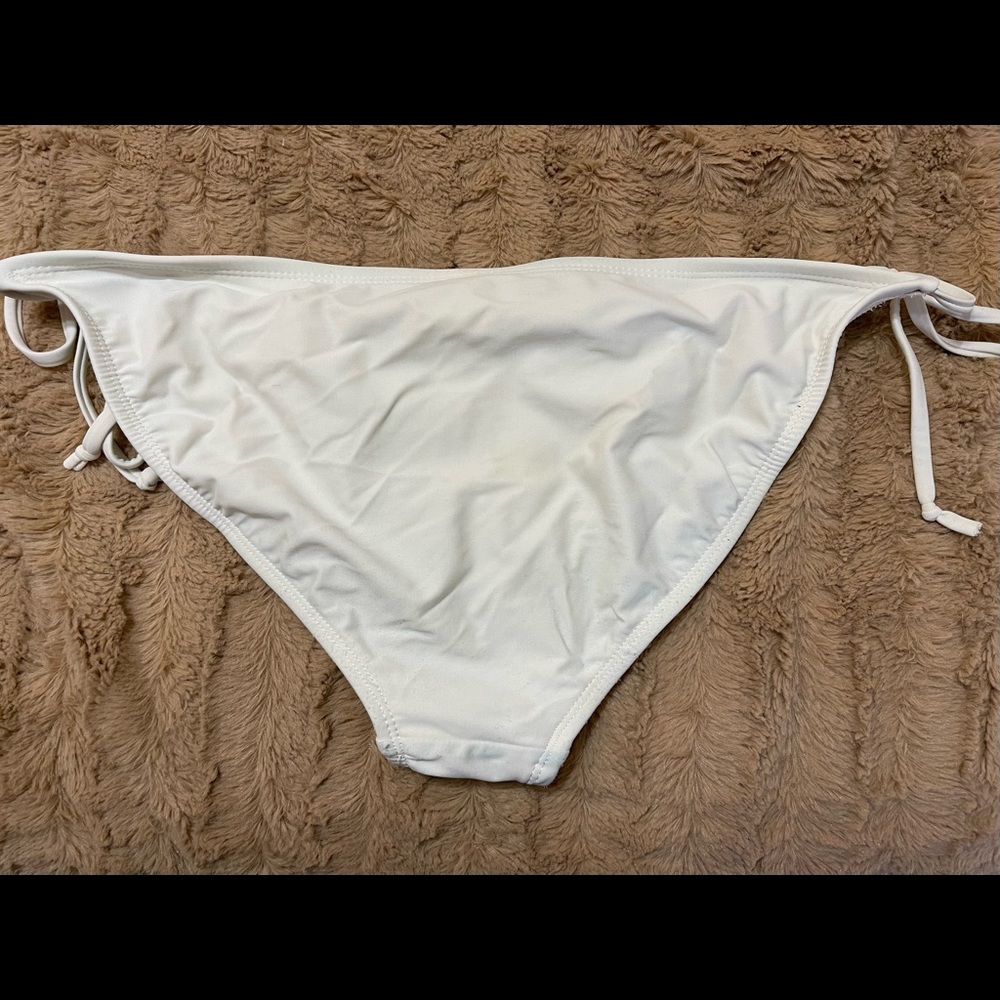 Strapless Bikini - Picture 4 of 4